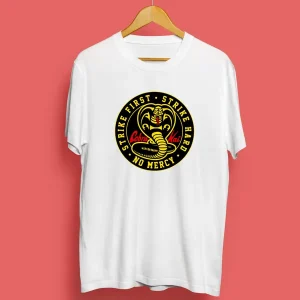 Camiseta Strike first, strike hard, no mercy