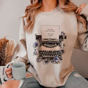 Sudadera you will find the words